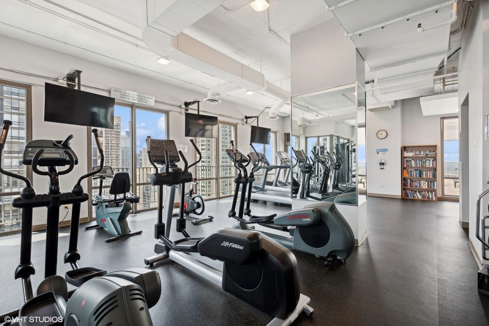 2 E Erie Street Unit: 1108