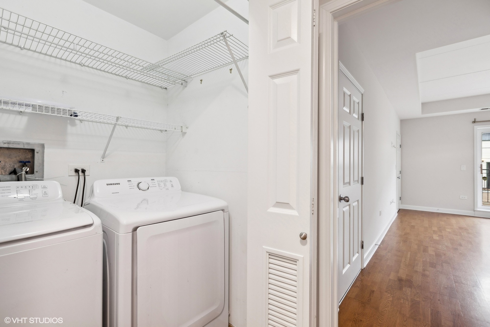 1857 W DIVERSEY Parkway Unit: 202