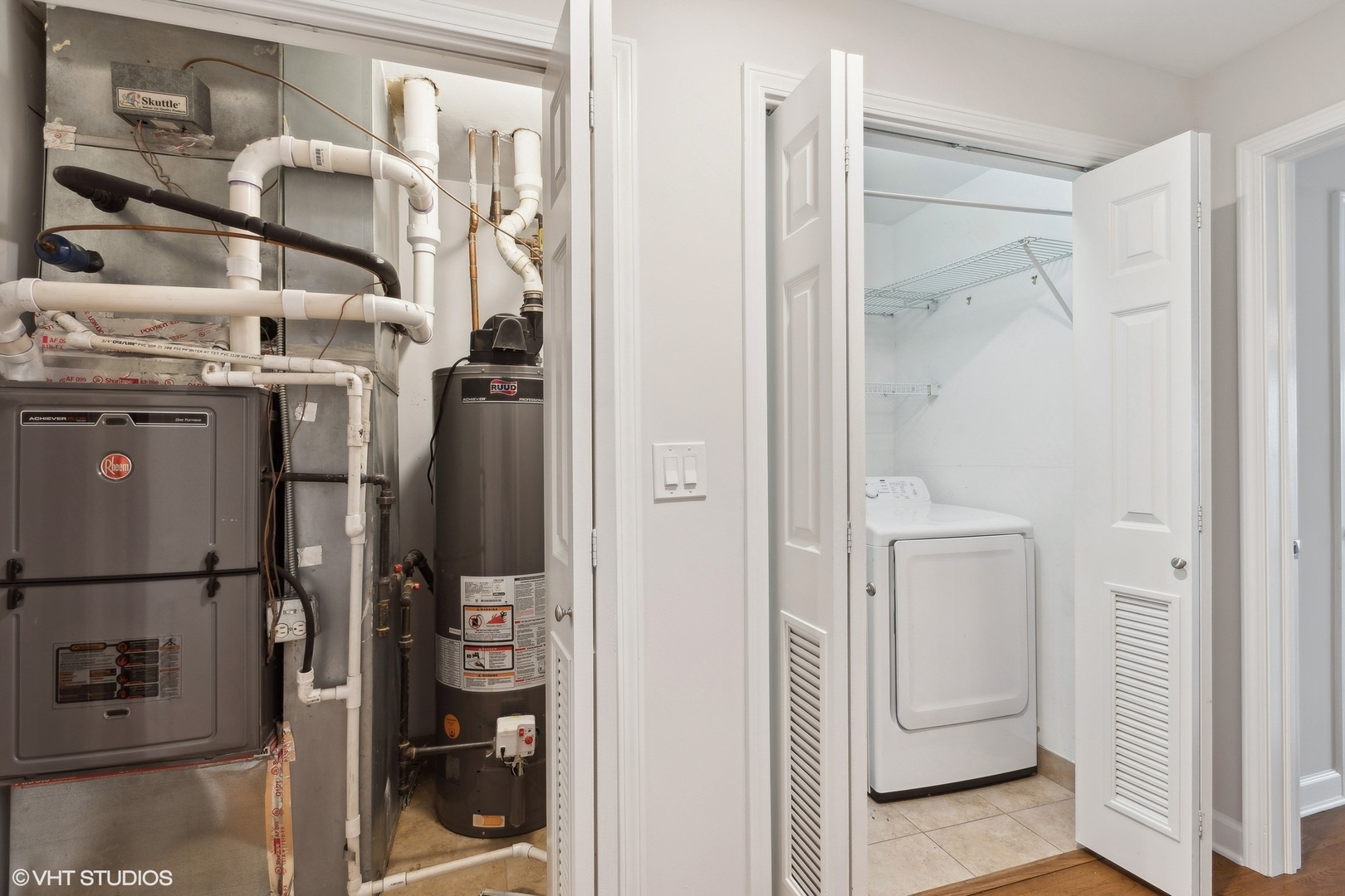 1857 W DIVERSEY Parkway Unit: 202