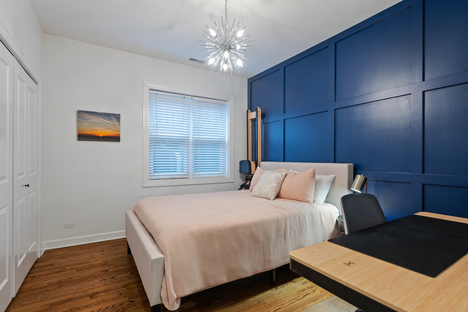 663 W Barry Avenue Unit: 3C