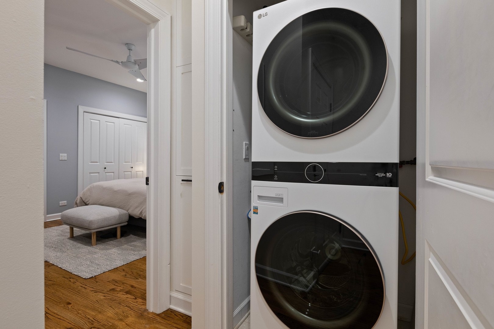 663 W Barry Avenue Unit: 3C