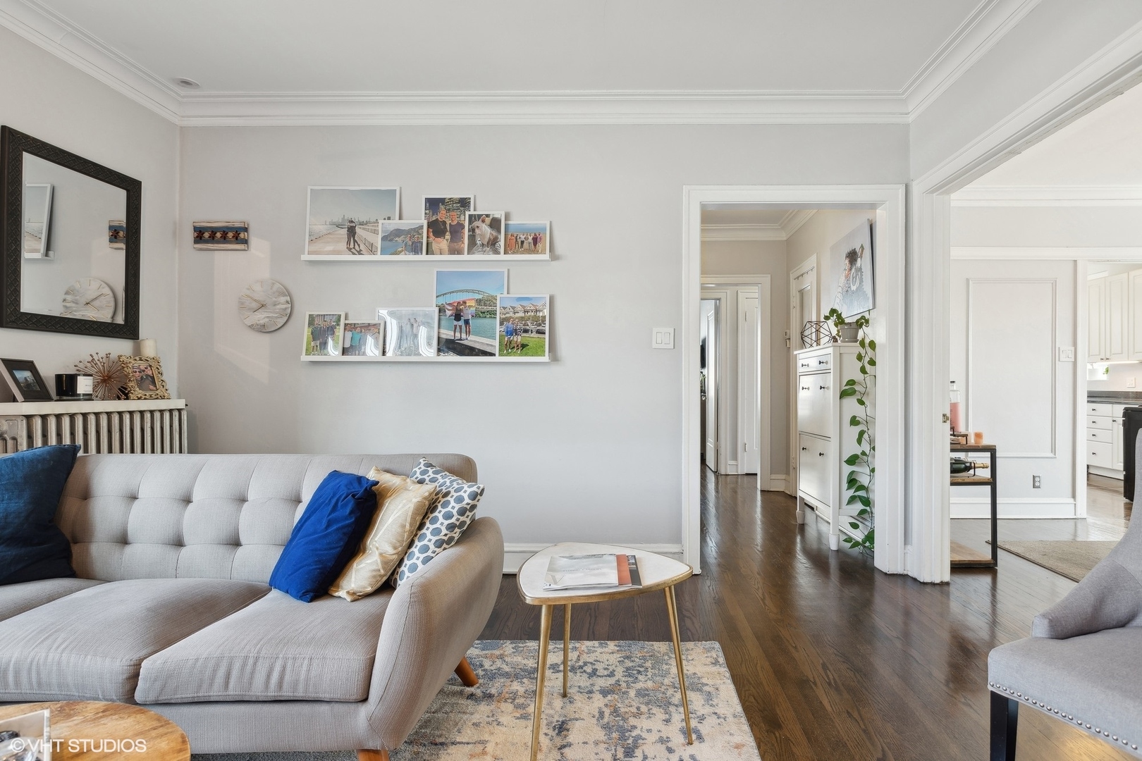 825 W Oakdale Avenue Unit: 3
