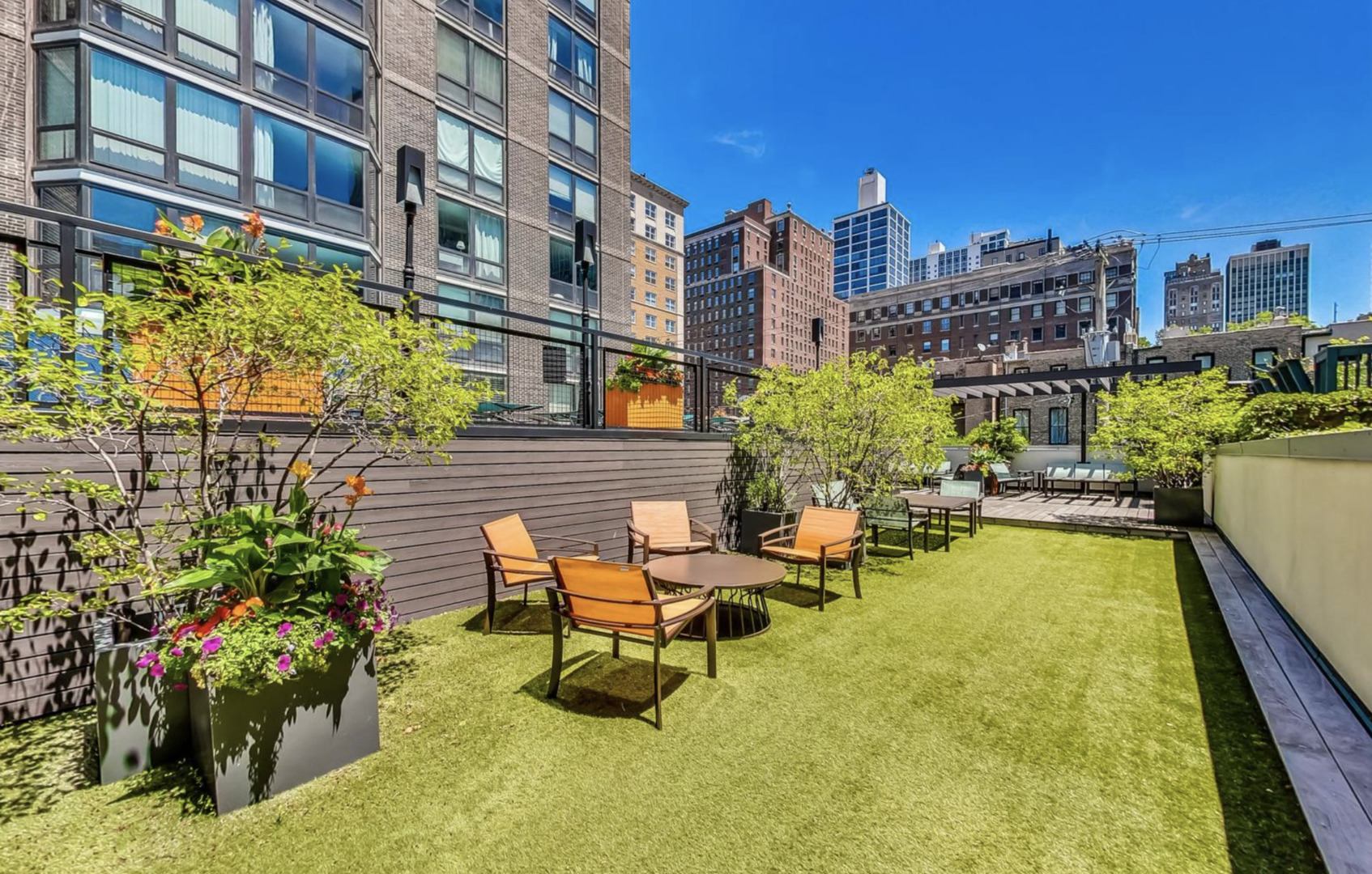 21 W Goethe Street Unit: 5C