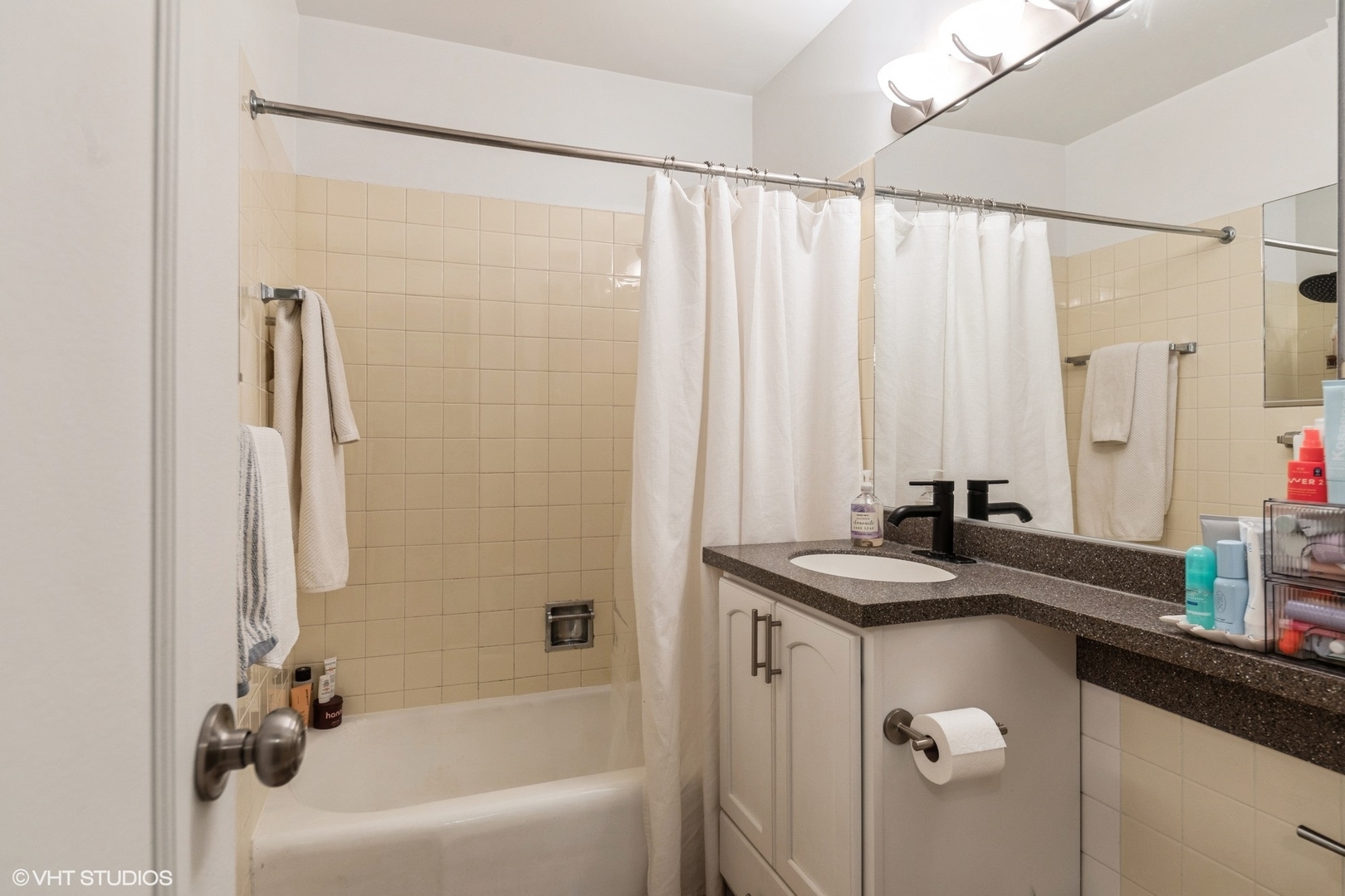 21 W Goethe Street Unit: 5C