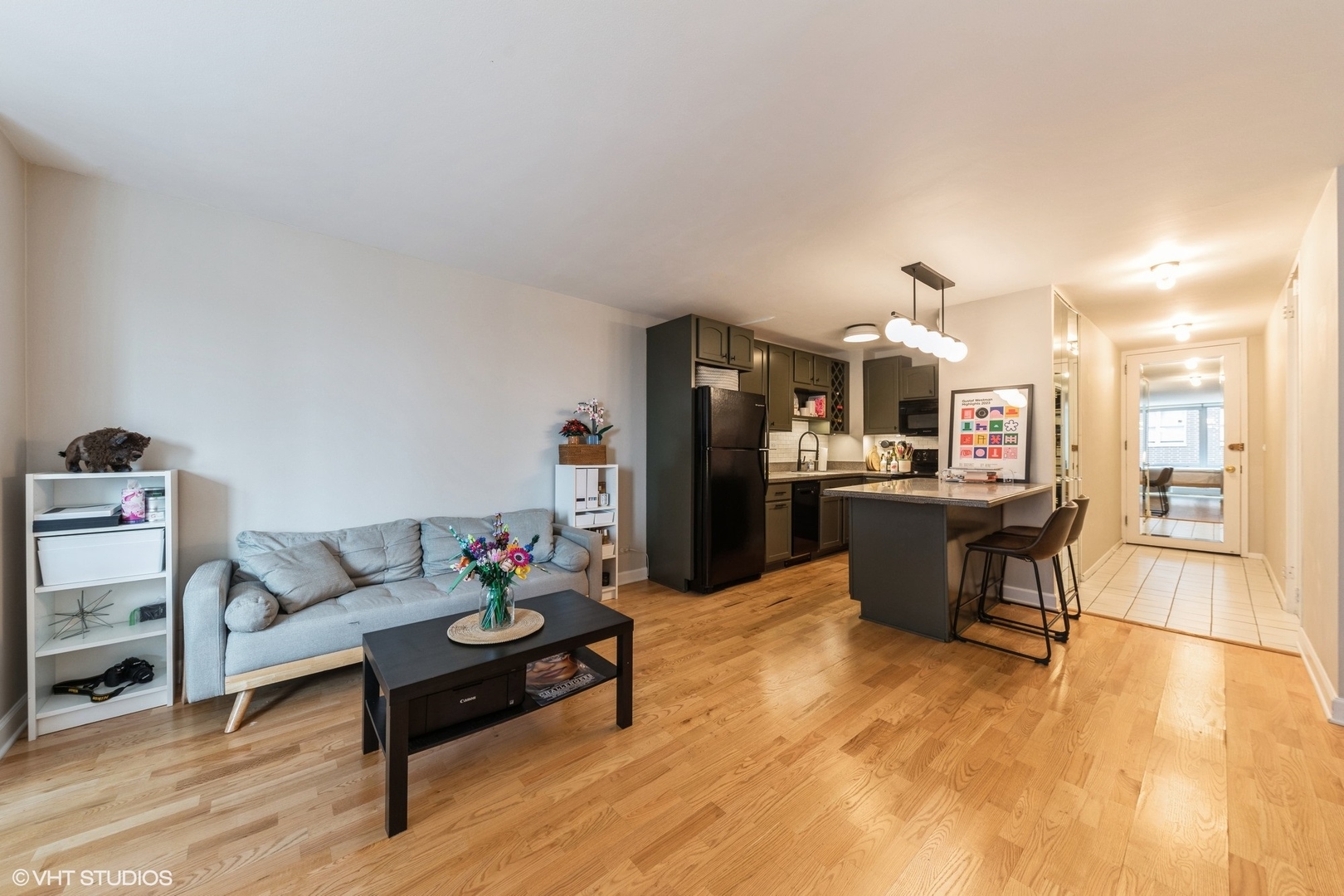21 W Goethe Street Unit: 5C