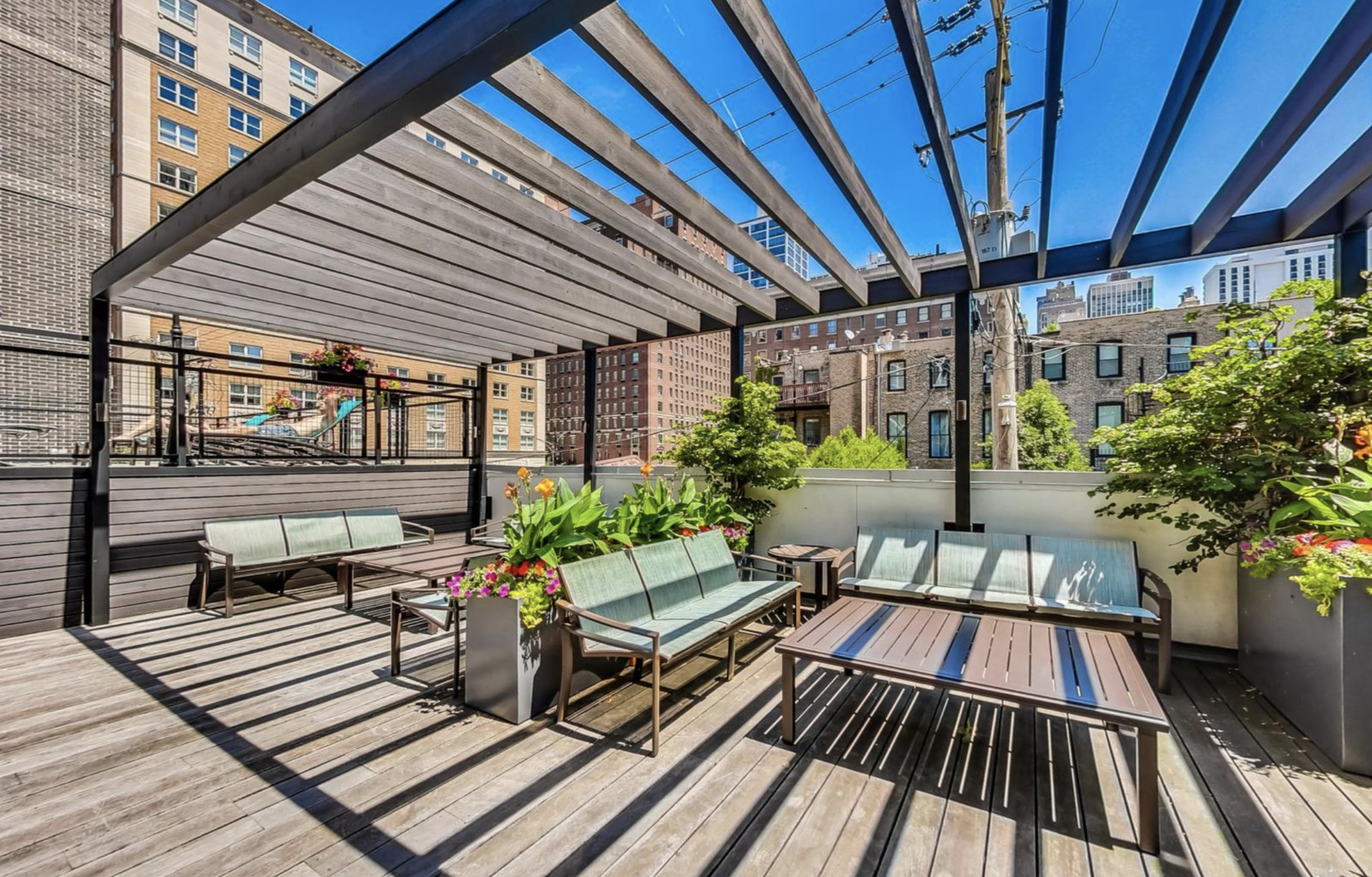 21 W Goethe Street Unit: 5C