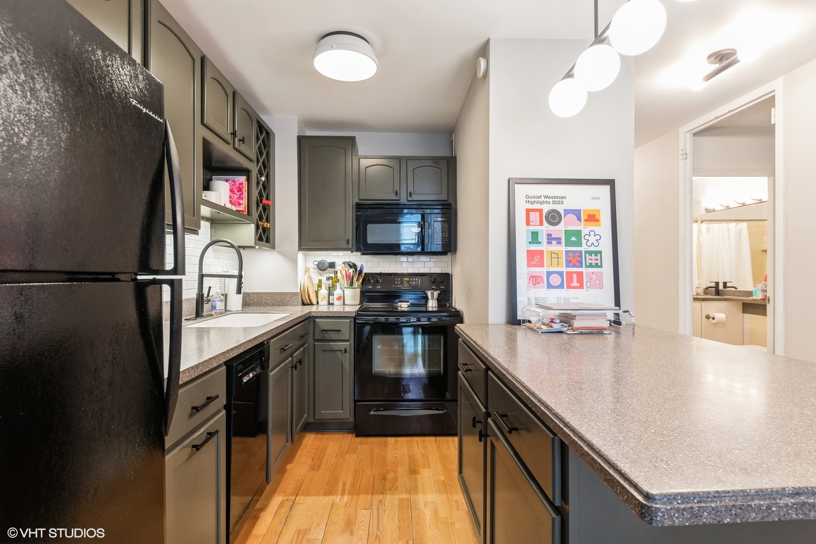 21 W Goethe Street Unit: 5C
