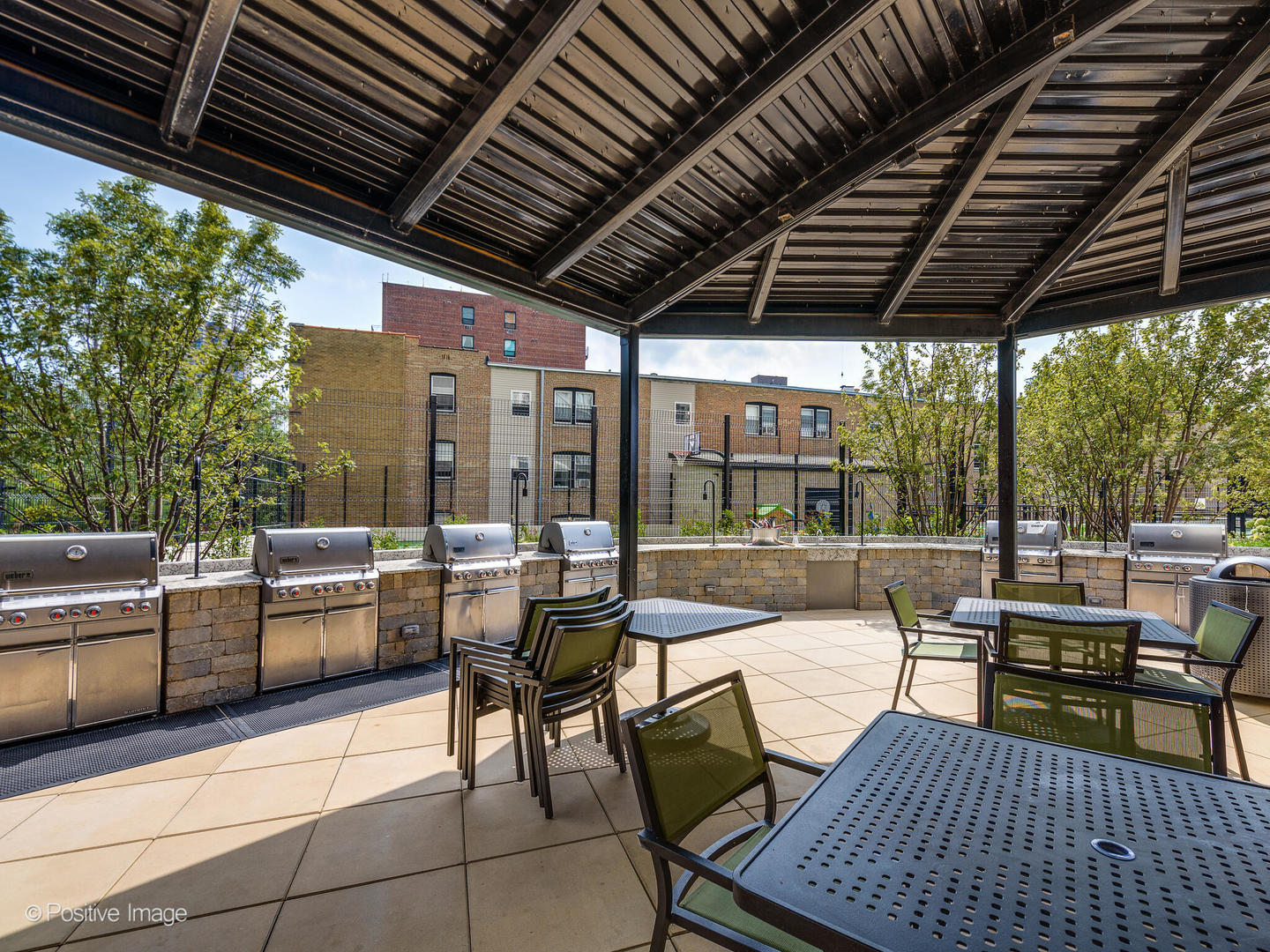 3930 N Pine Grove Avenue Unit: 3116