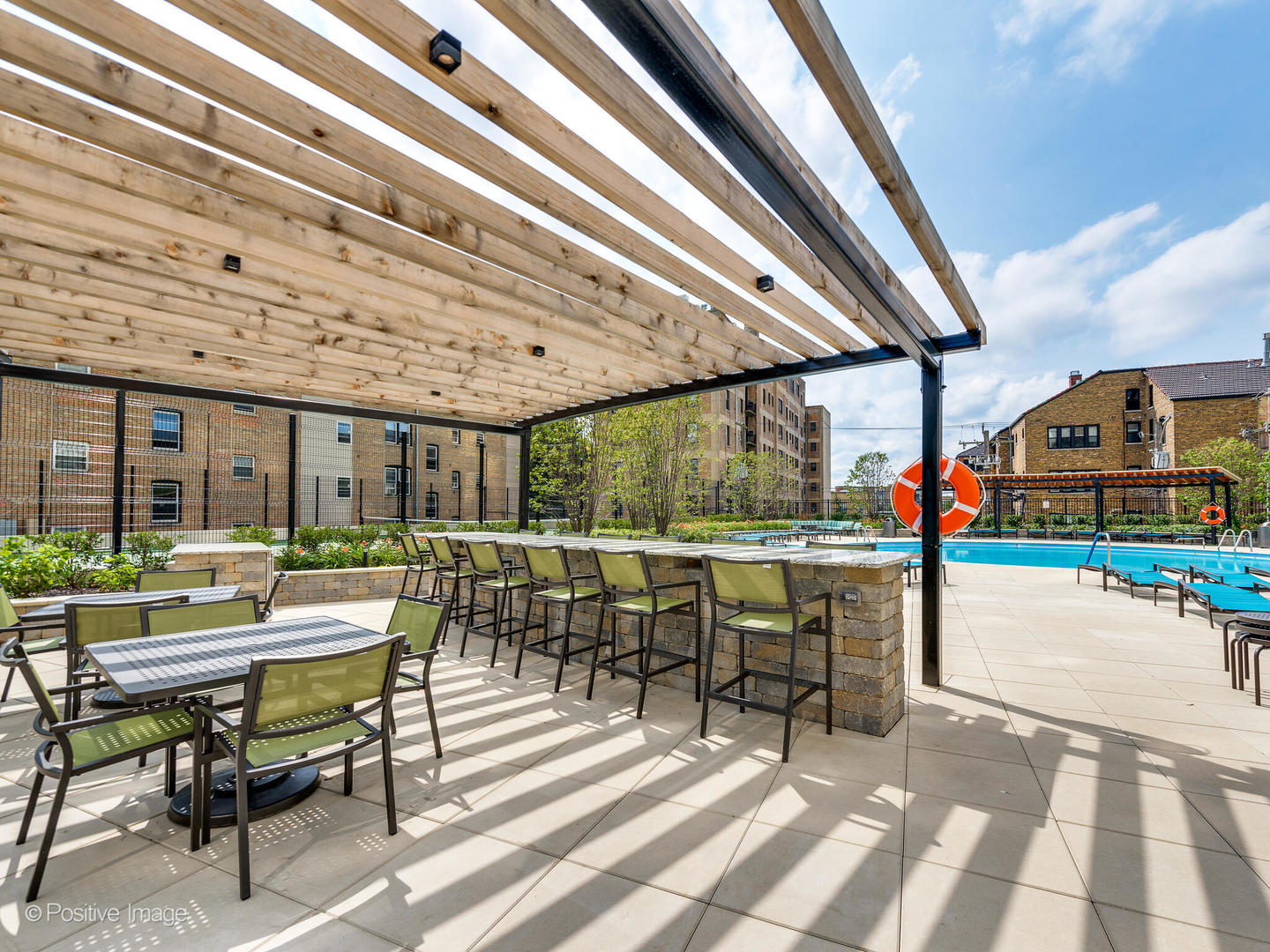 3930 N Pine Grove Avenue Unit: 3116