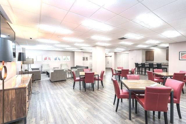 3930 N Pine Grove Avenue Unit: 3116