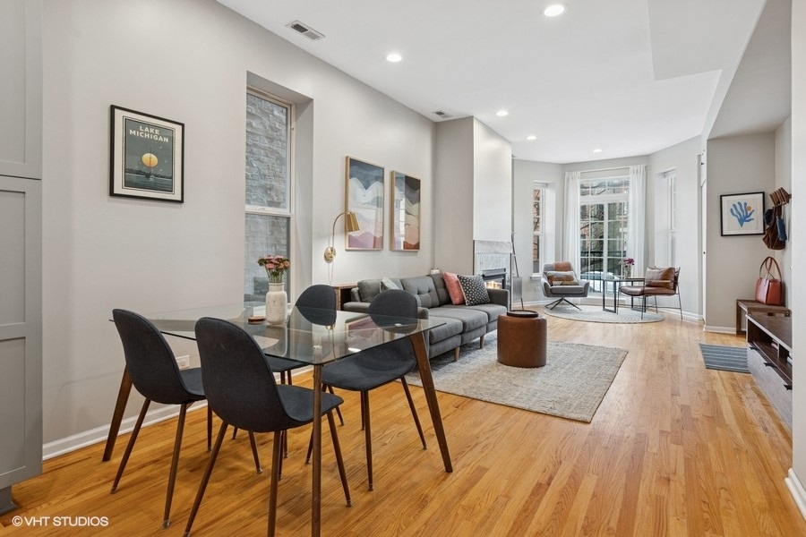 3743 N Wilton Avenue Unit: 1