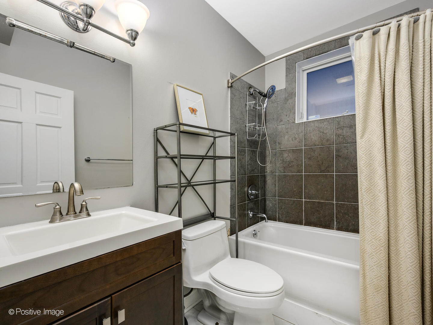 883 N Hermitage Avenue Unit: 1
