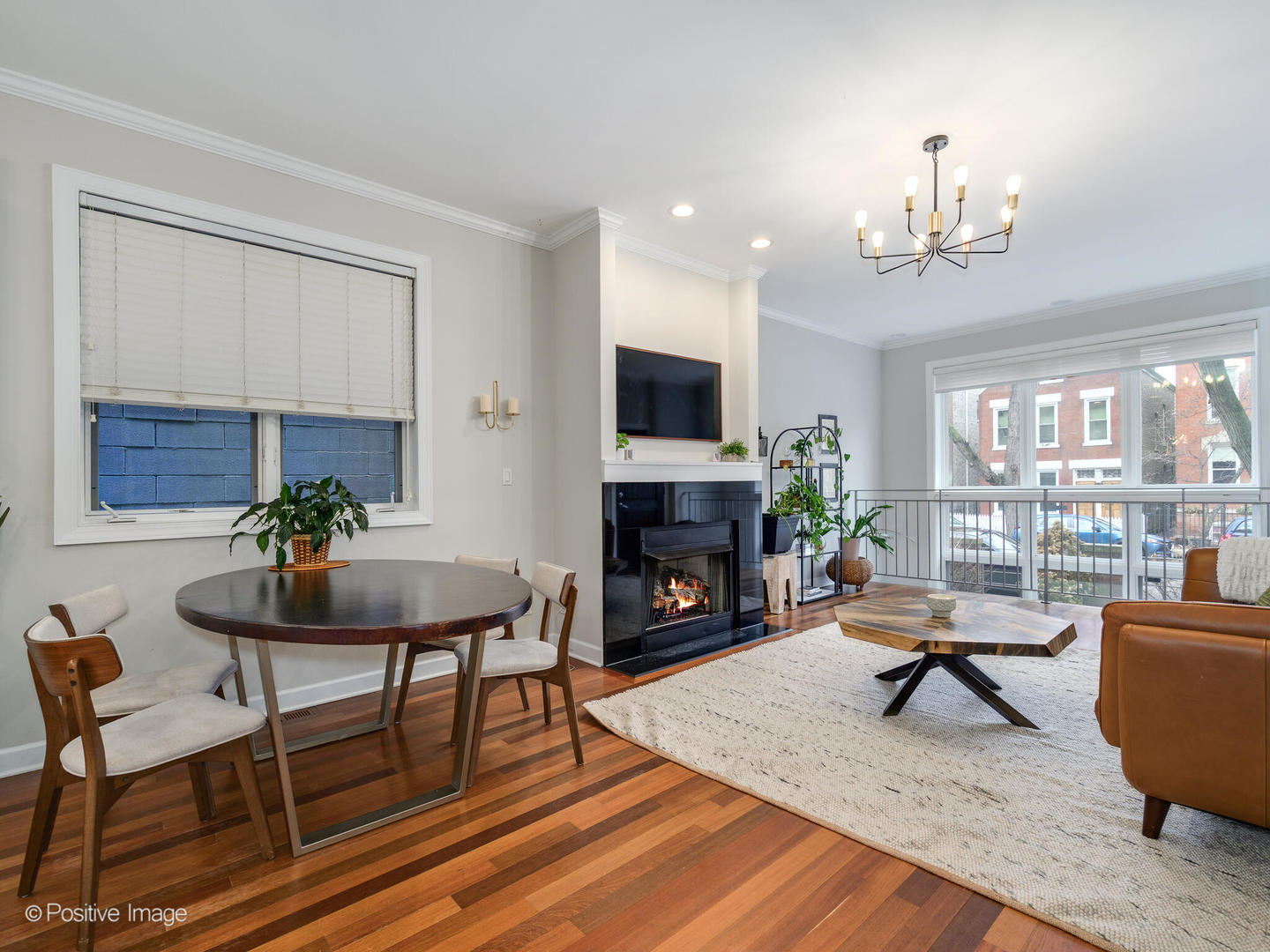 883 N Hermitage Avenue Unit: 1