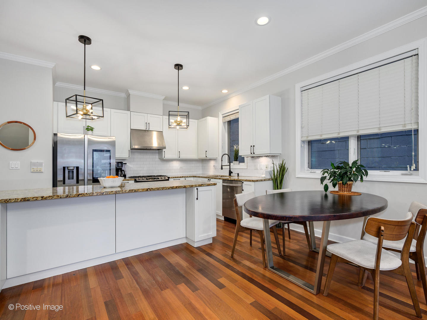 883 N Hermitage Avenue Unit: 1