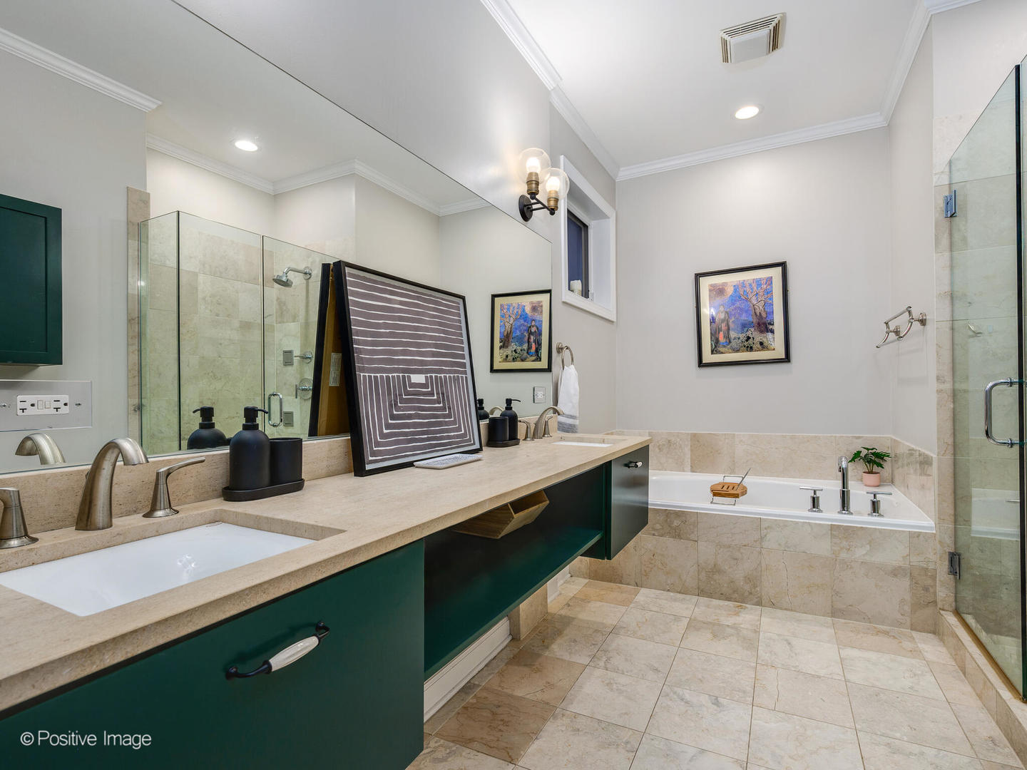 883 N Hermitage Avenue Unit: 1