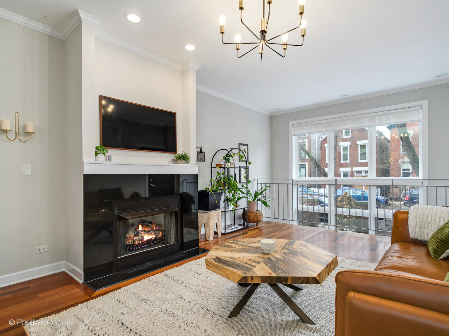 883 N Hermitage Avenue Unit: 1