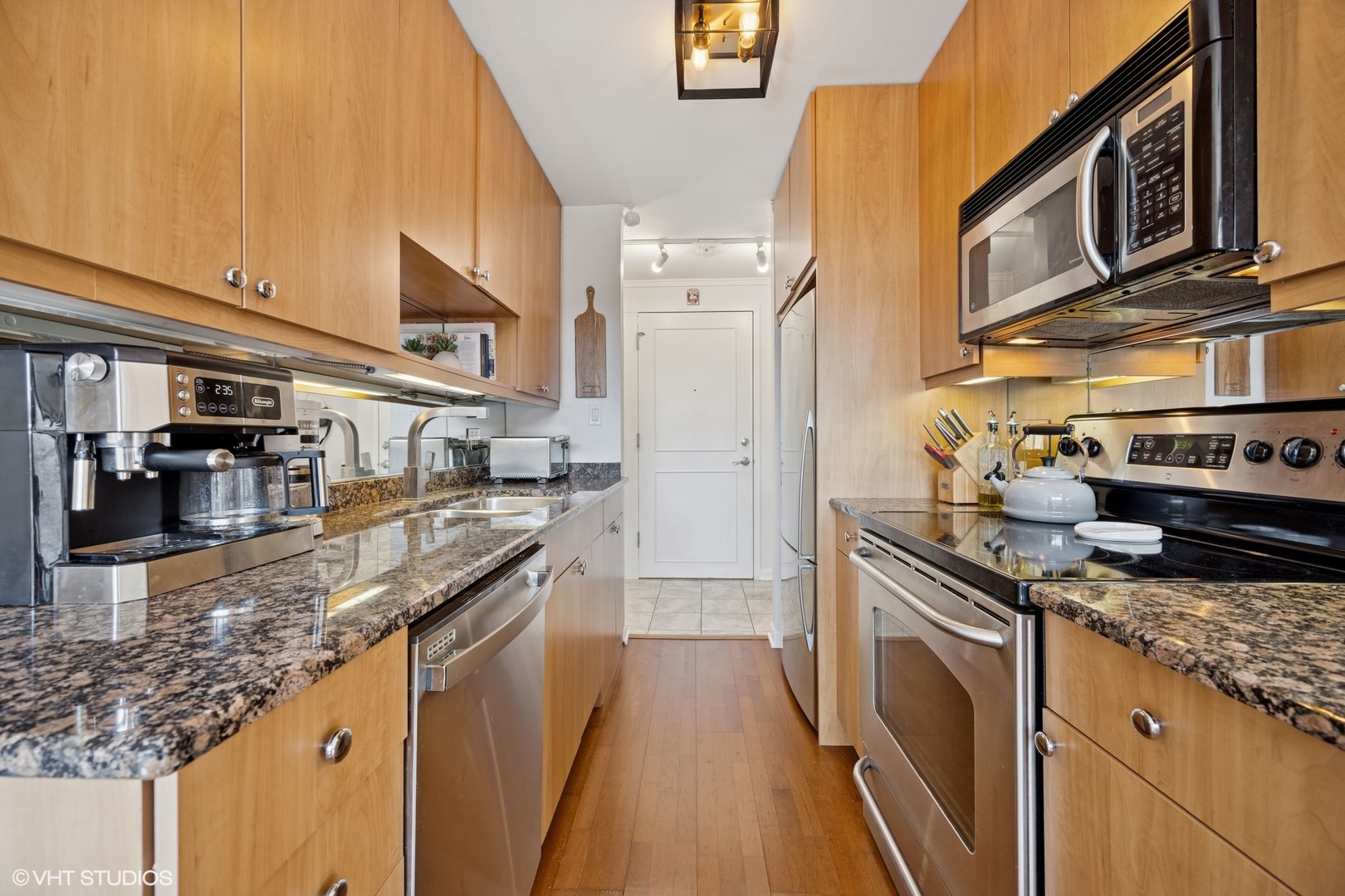 2600 N Hampden Court Unit: H6