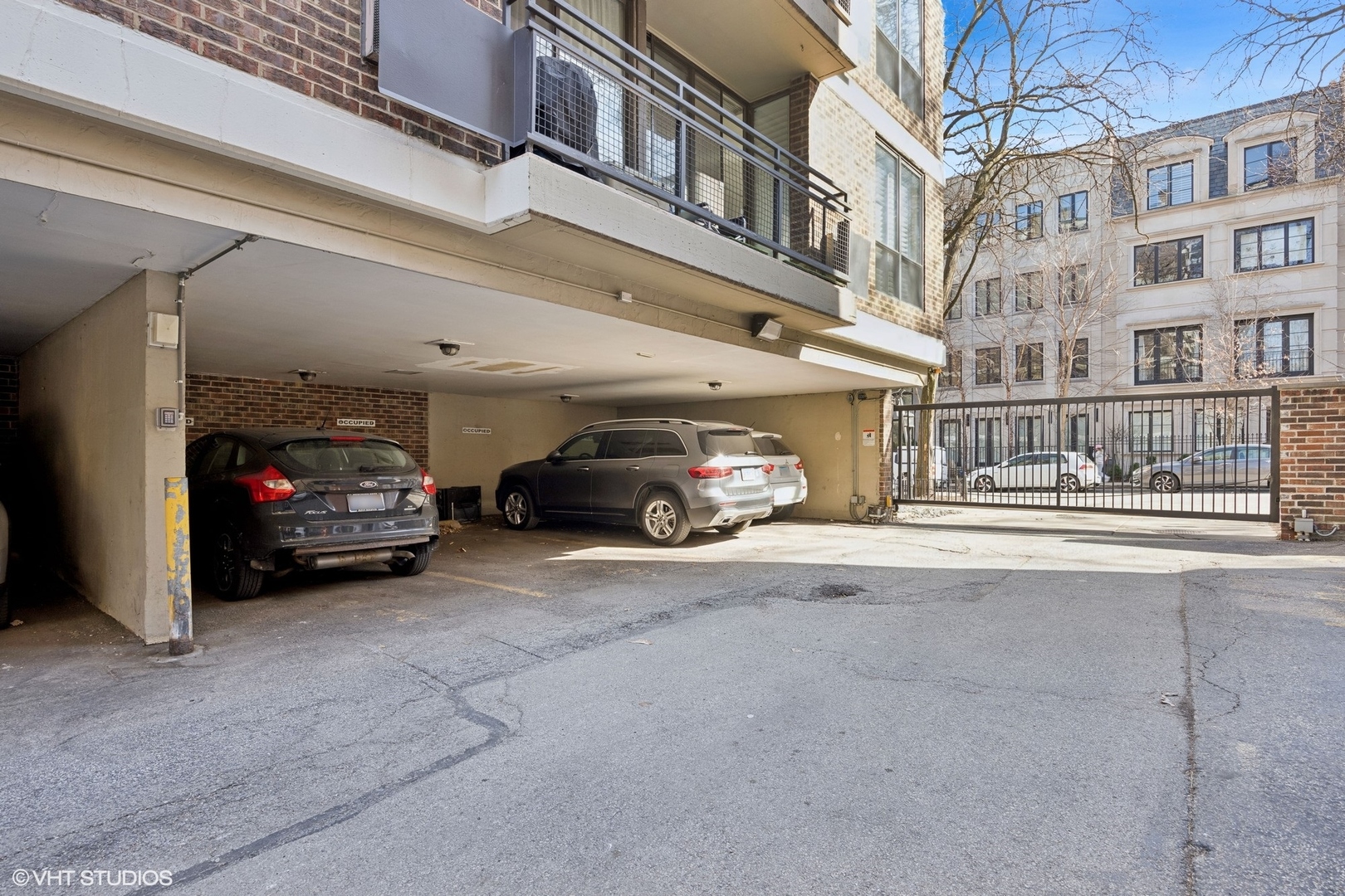 2600 N Hampden Court Unit: H6