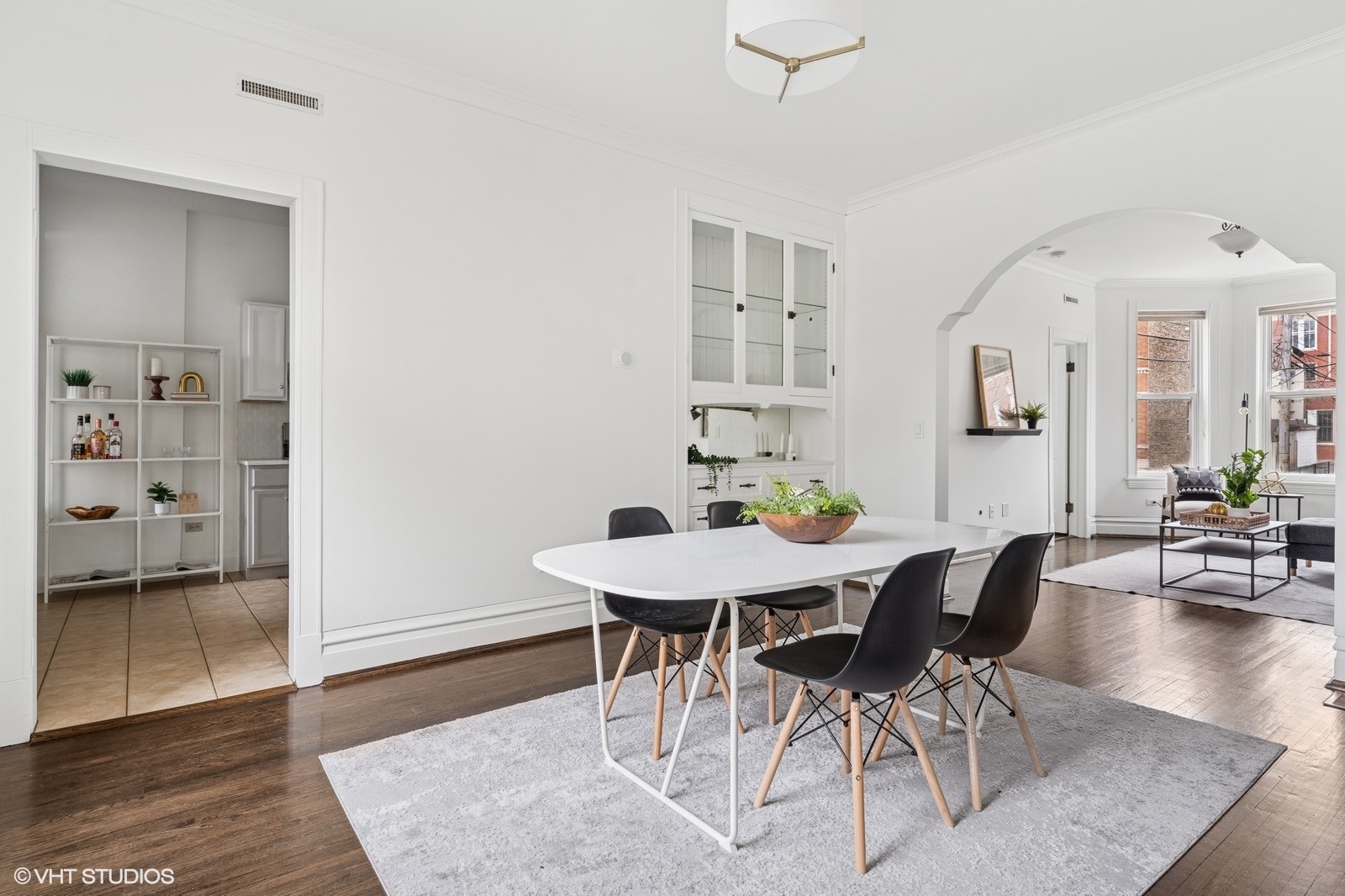 2150 W CORTEZ Street Unit: 1E