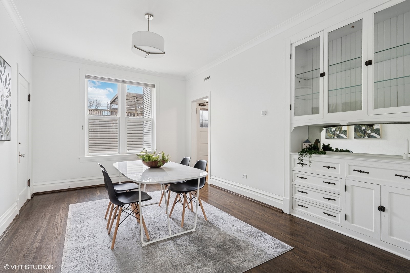 2150 W CORTEZ Street Unit: 1E