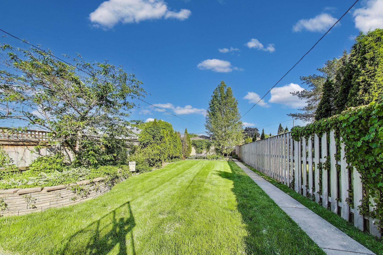 6167 N Naper Avenue