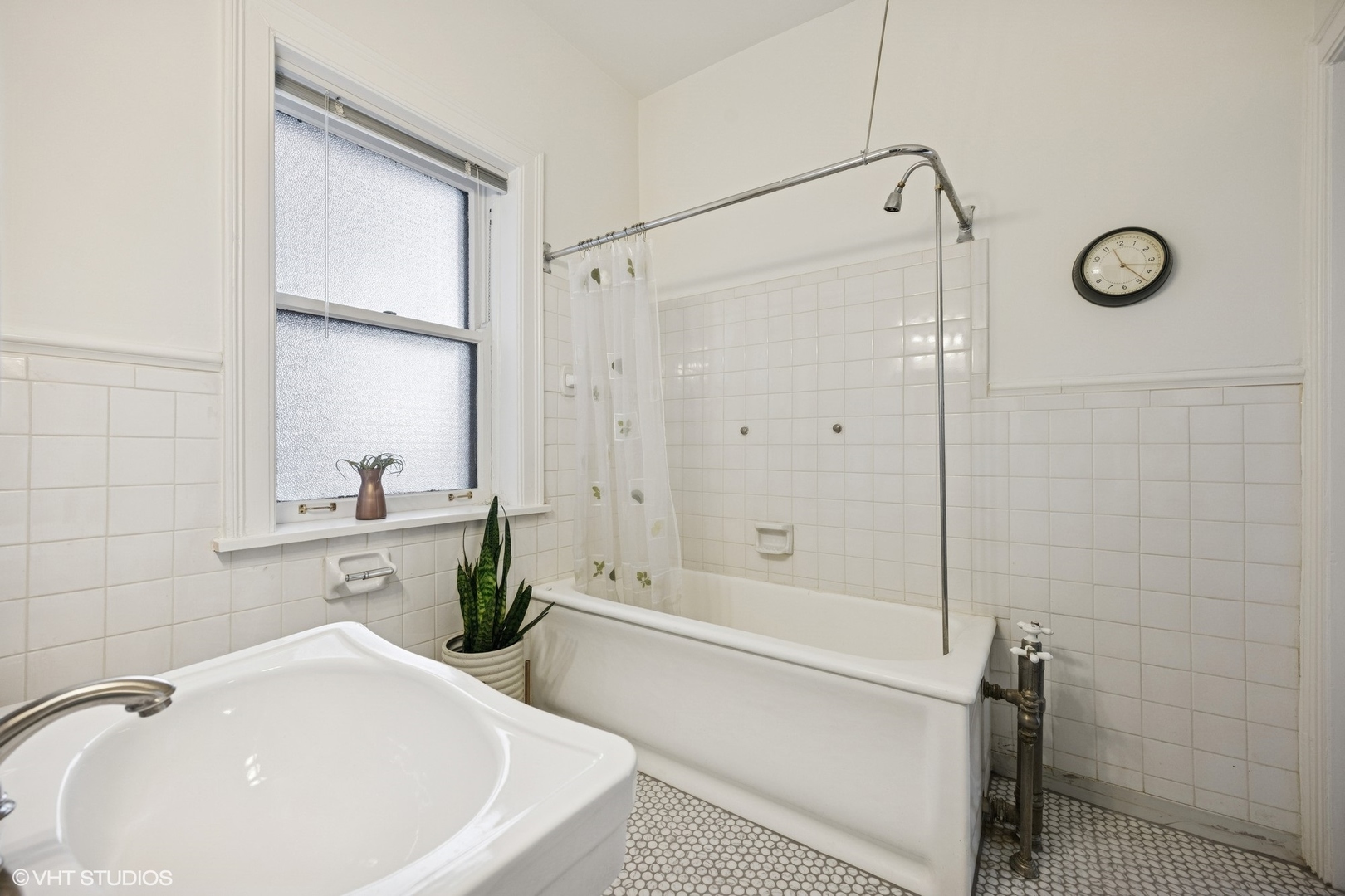 3120 N Sheridan Road Unit: A1