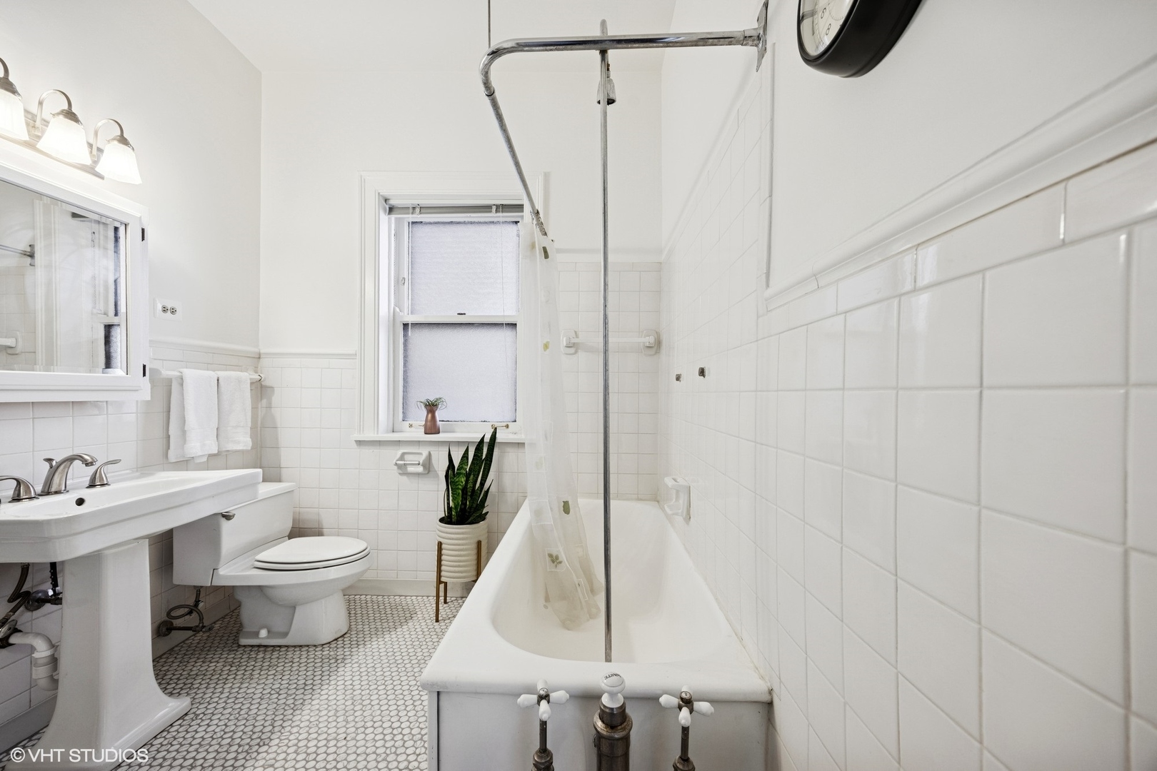 3120 N Sheridan Road Unit: A1