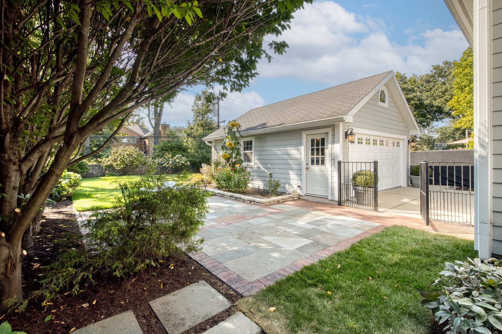 1424 Park Avenue