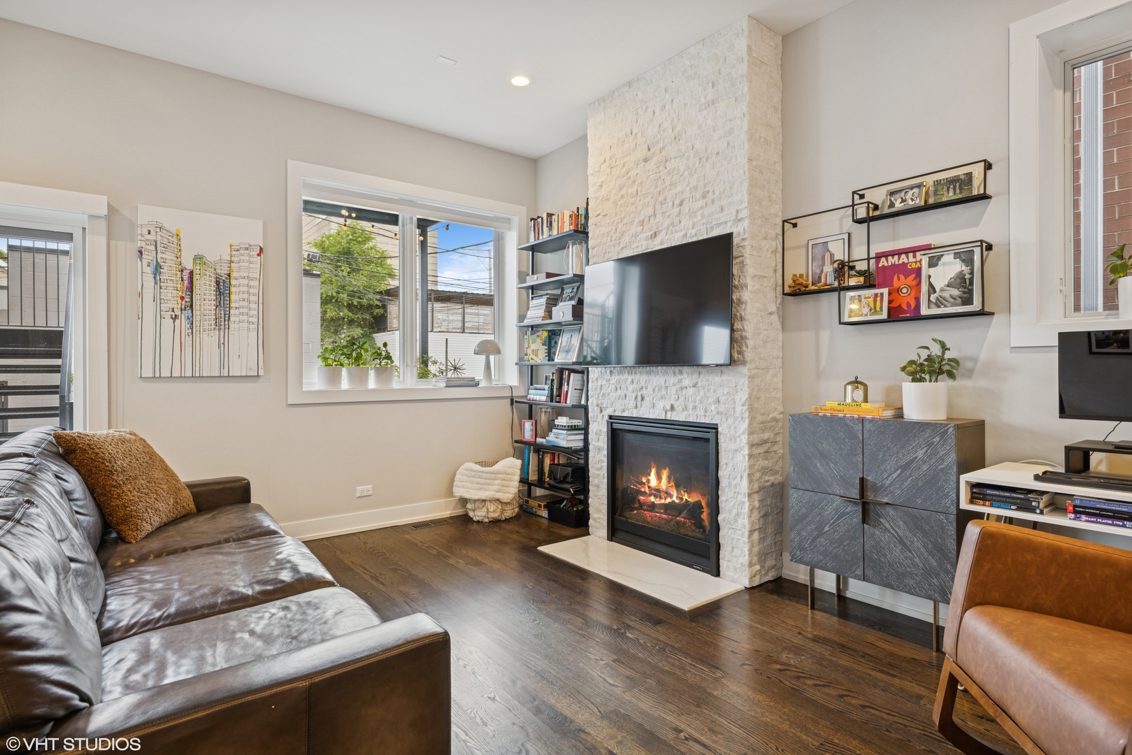 1621 N CAMPBELL Avenue Unit: 1