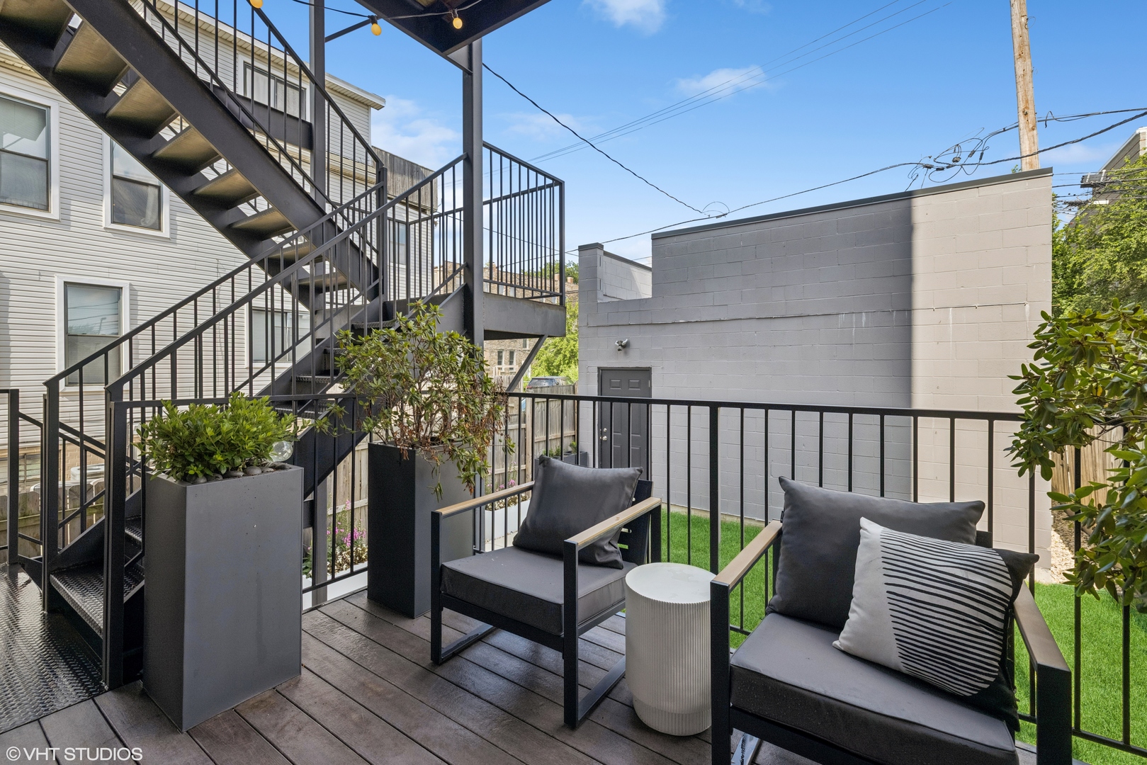 1621 N CAMPBELL Avenue Unit: 1