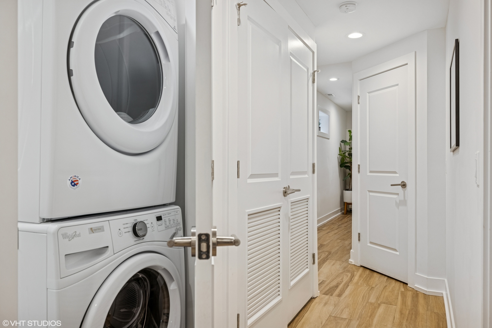 1621 N CAMPBELL Avenue Unit: 1