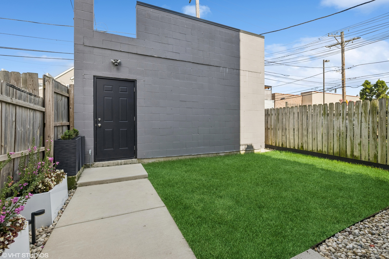 1621 N CAMPBELL Avenue Unit: 1