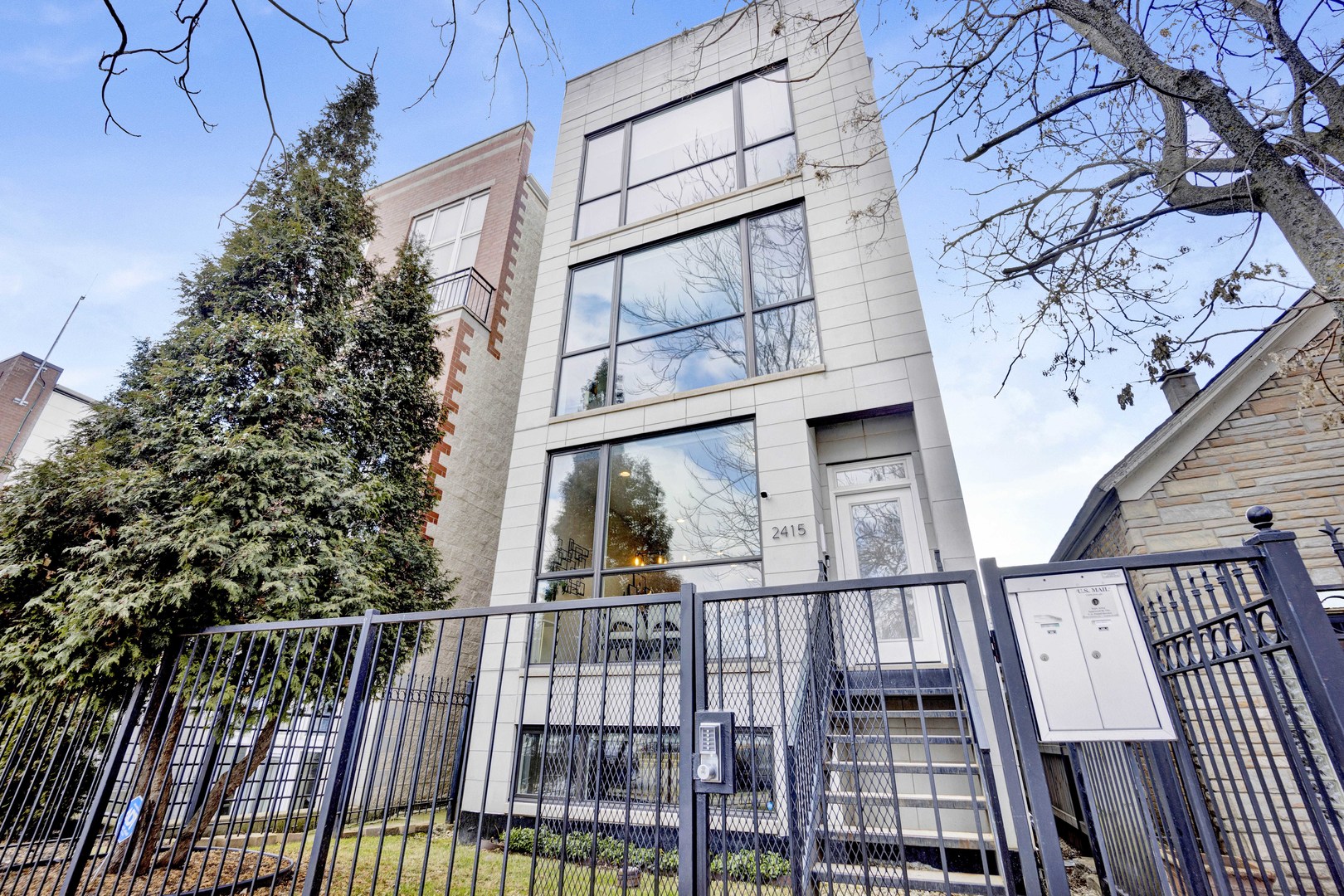 2415 W Haddon Street Unit: 1