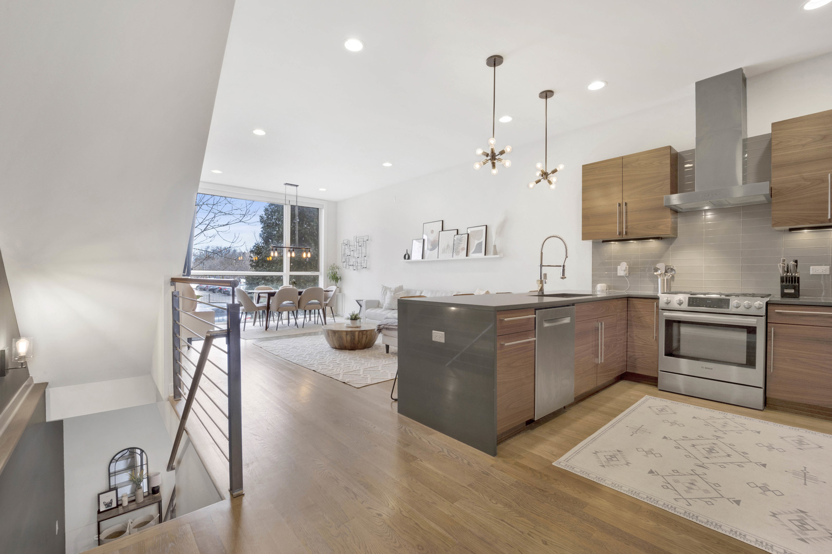 2415 W Haddon Street Unit: 1