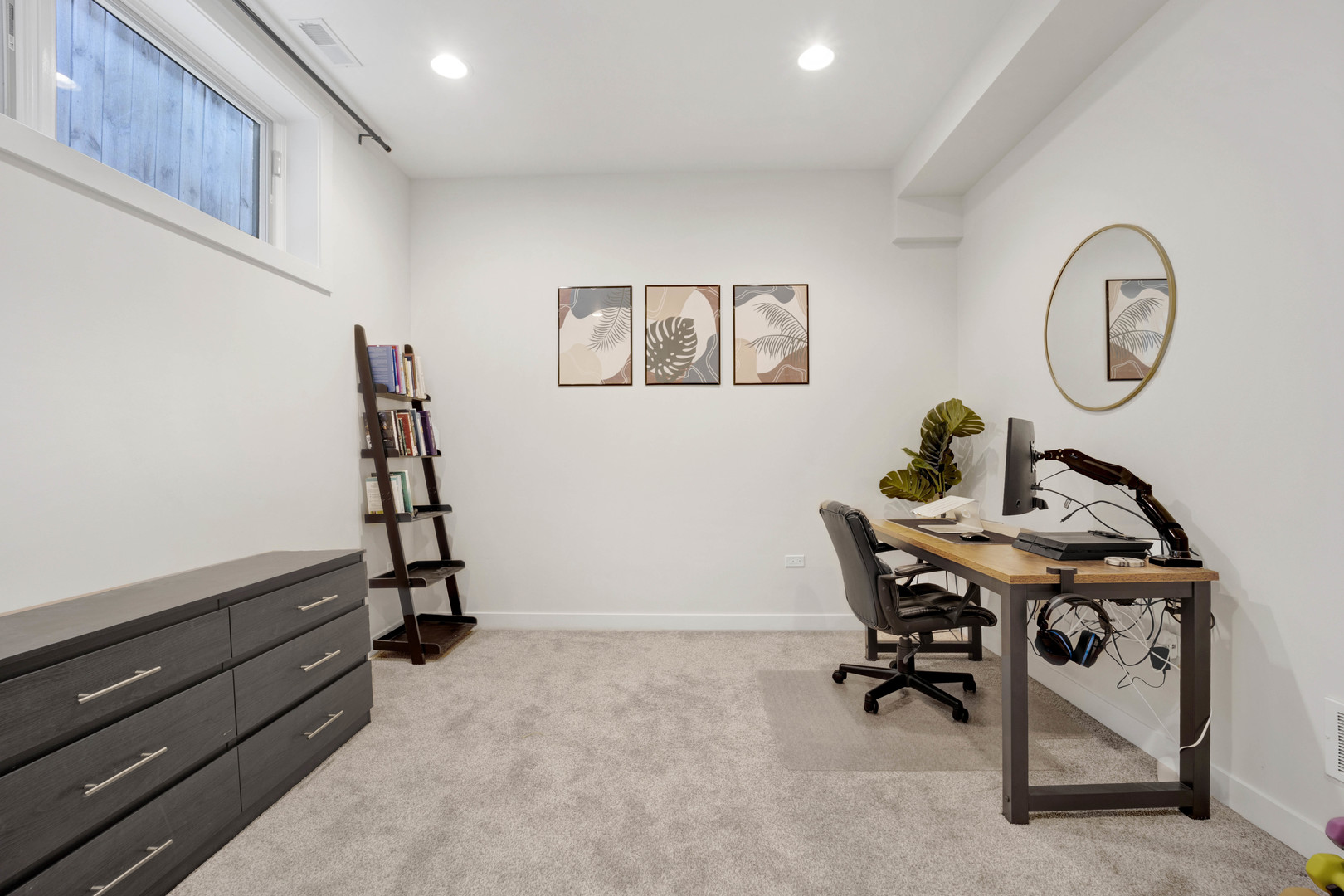 2415 W Haddon Street Unit: 1