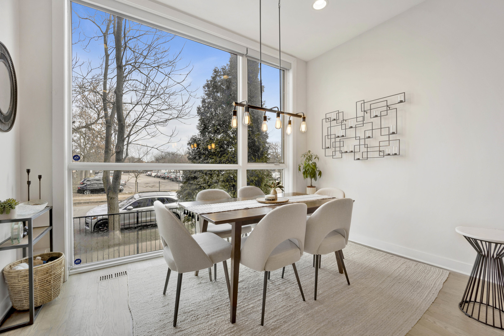 2415 W Haddon Street Unit: 1