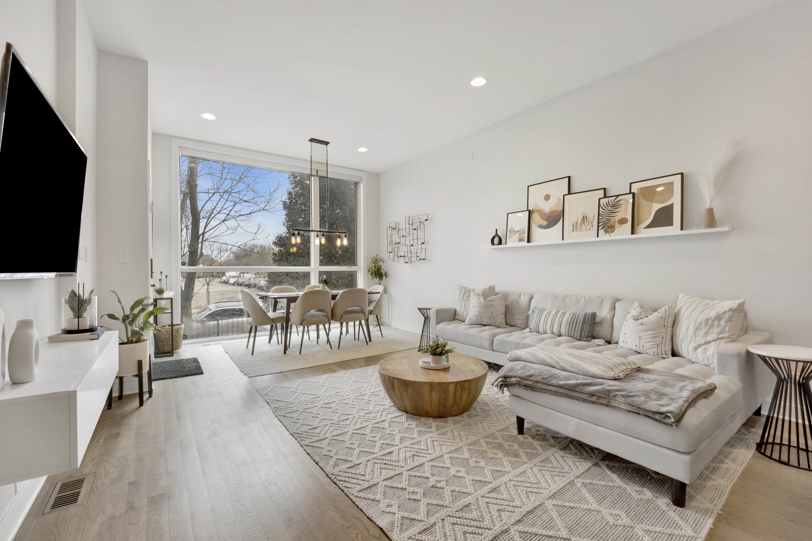 2415 W Haddon Street Unit: 1