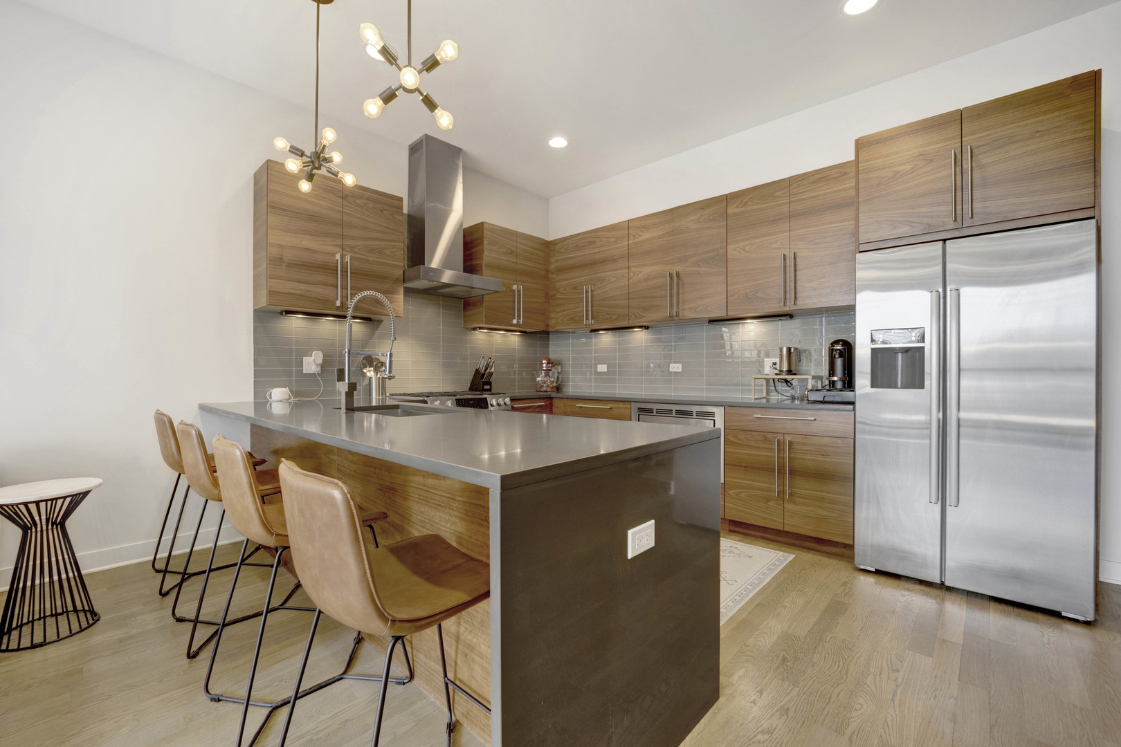2415 W Haddon Street Unit: 1