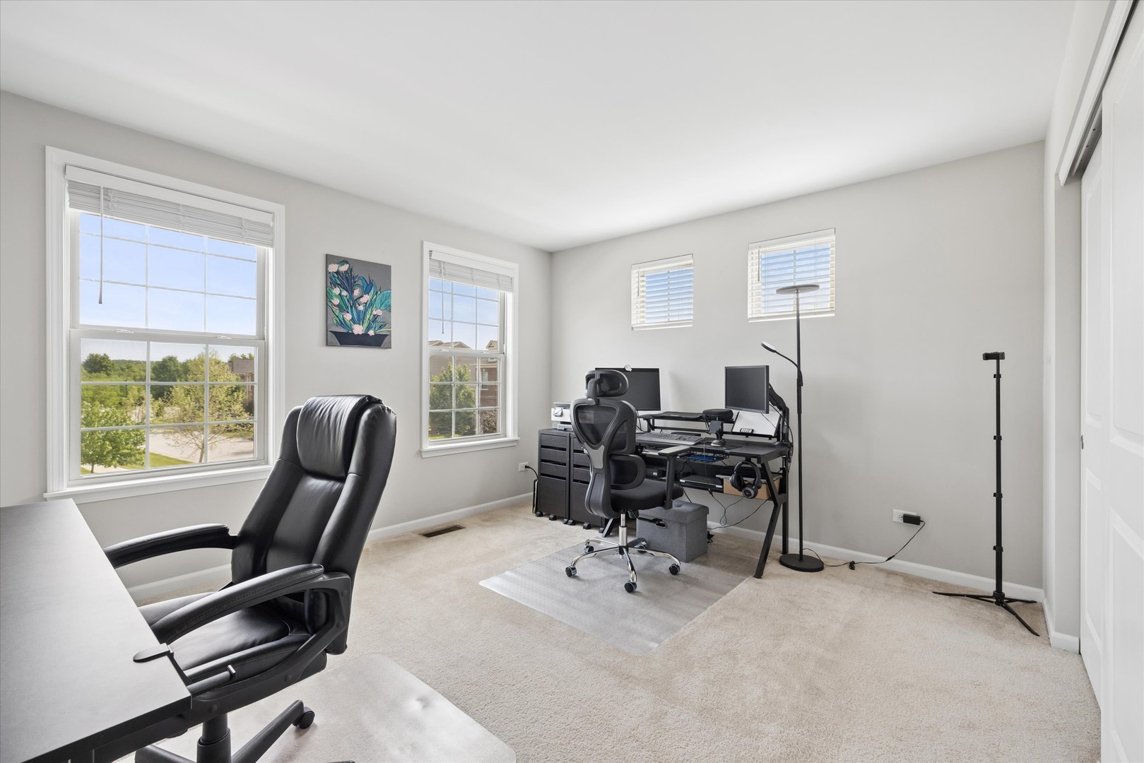 402 Highcroft Way