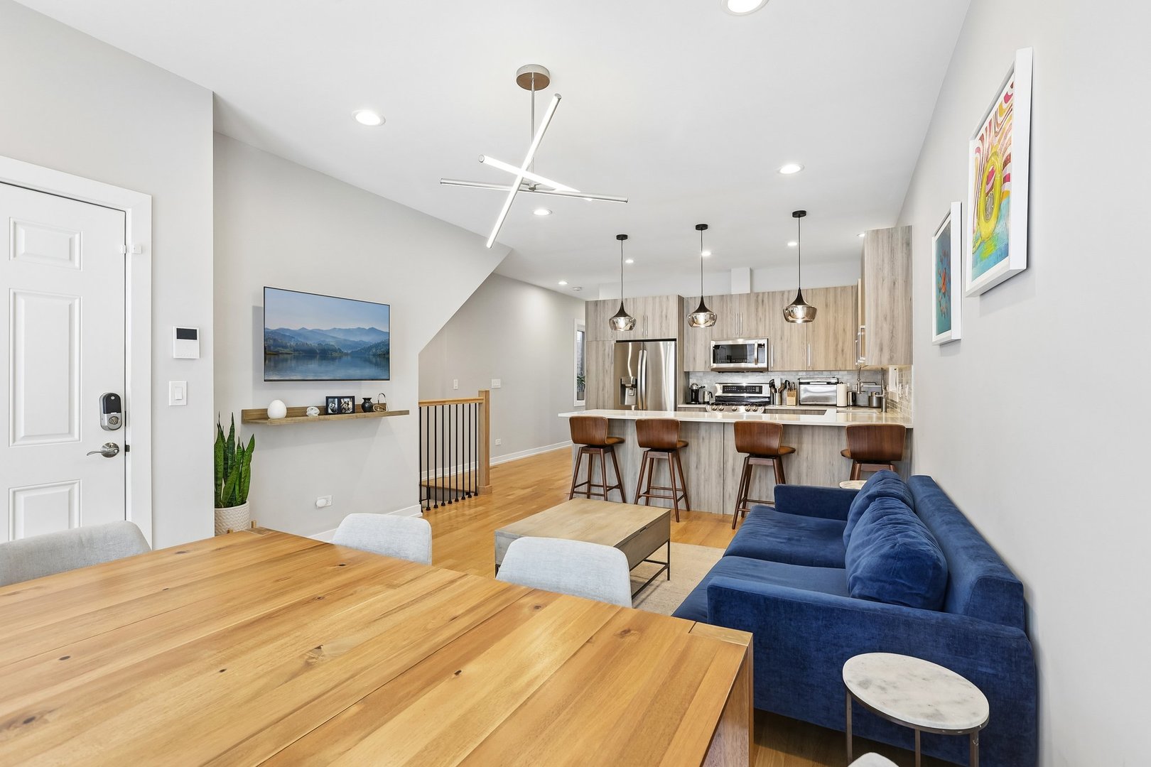 1822 S Throop Street Unit: 1