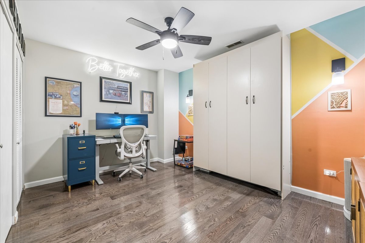 1812 S Clark Street Unit: 13