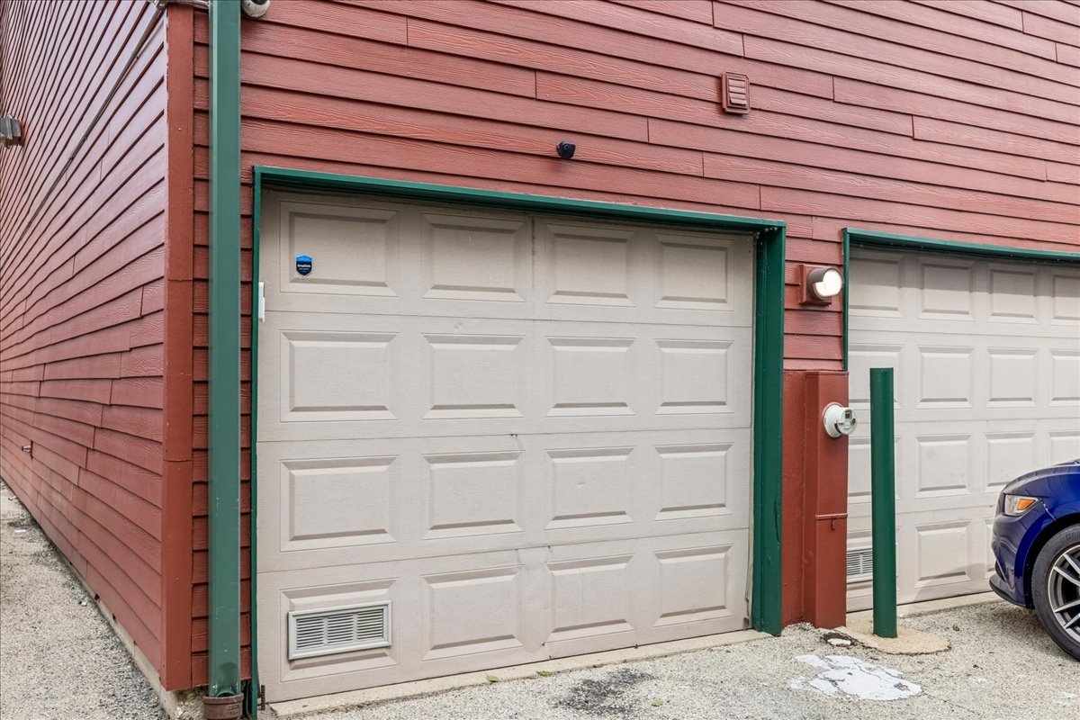 1812 S Clark Street Unit: 13