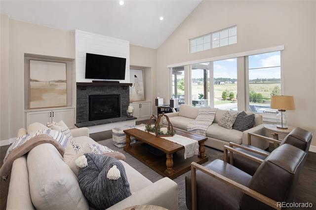 2705 Fox View Trail