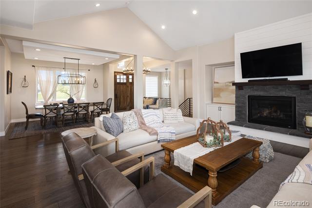 2705 Fox View Trail