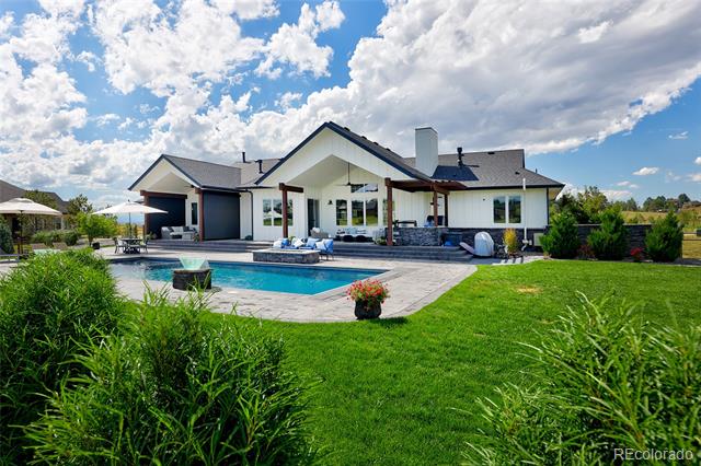 2705 Fox View Trail