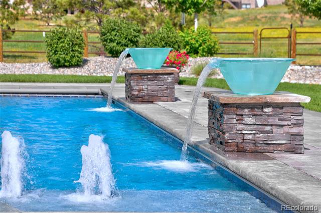 2705 Fox View Trail