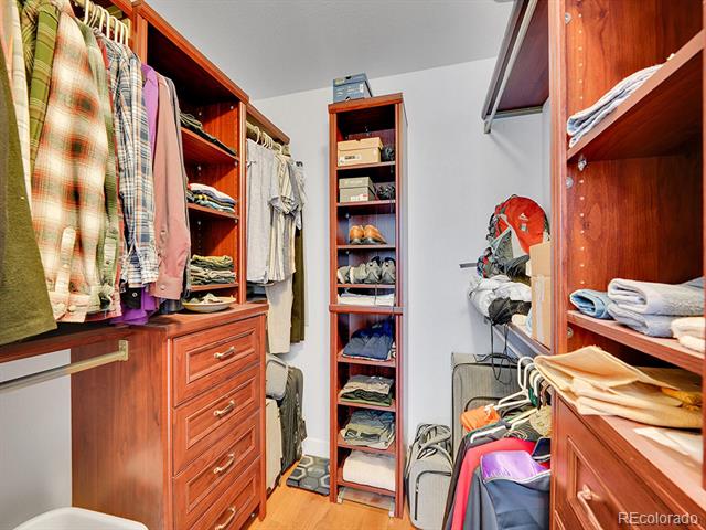 1052 Northampton Court