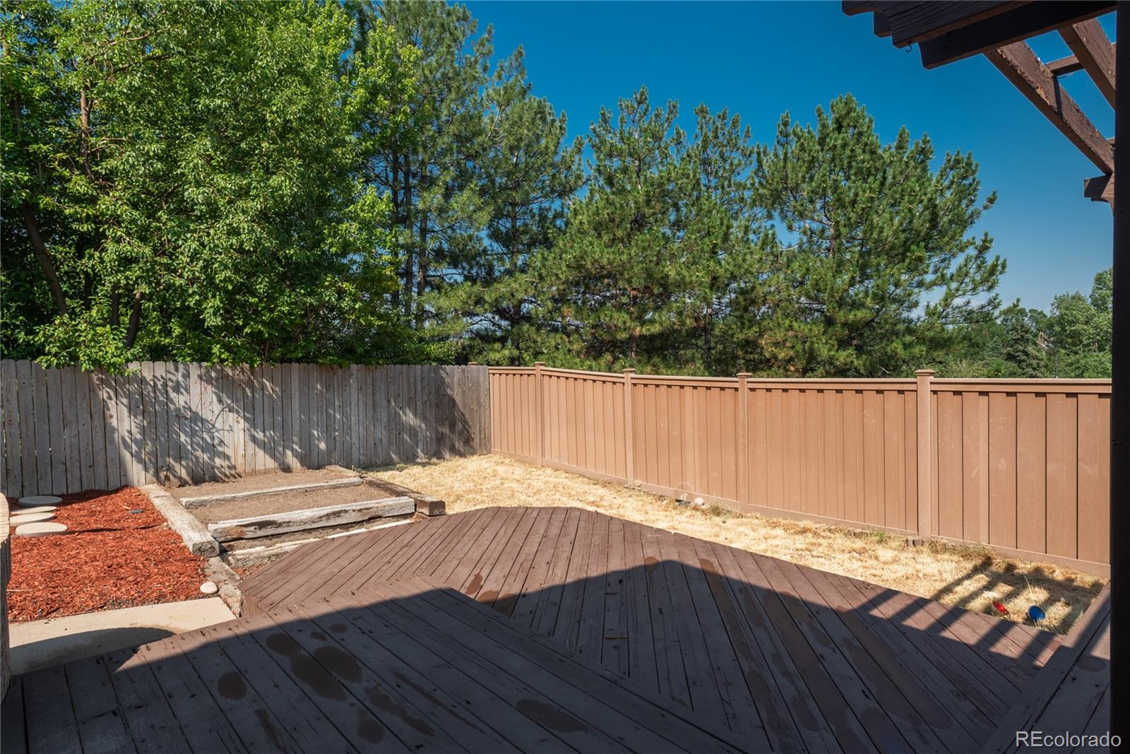 1539 Laurenwood Way