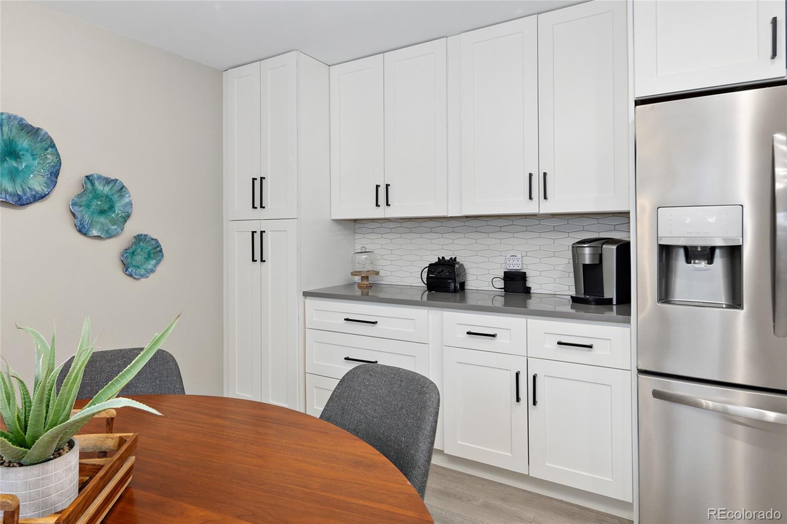 6000 W Mansfield Avenue Unit: 15