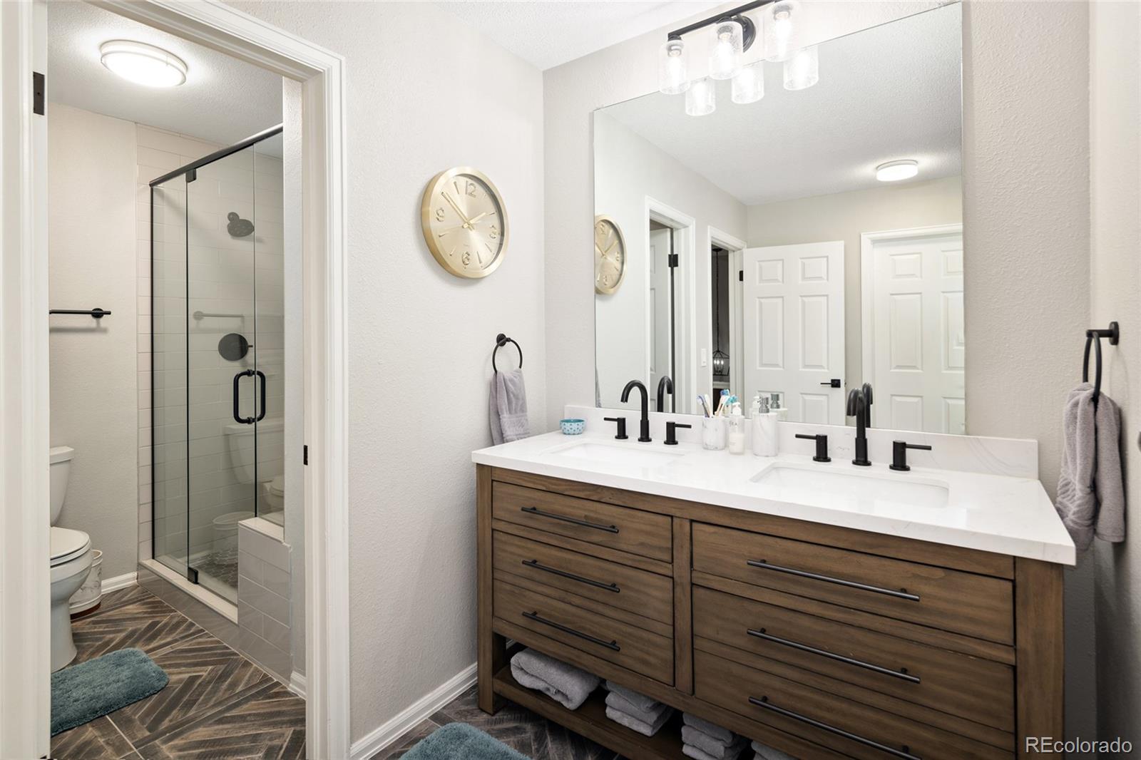 6000 W Mansfield Avenue Unit: 15